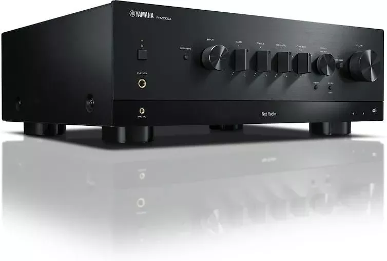 Стереоусилитель Yamaha RN1000A, черный